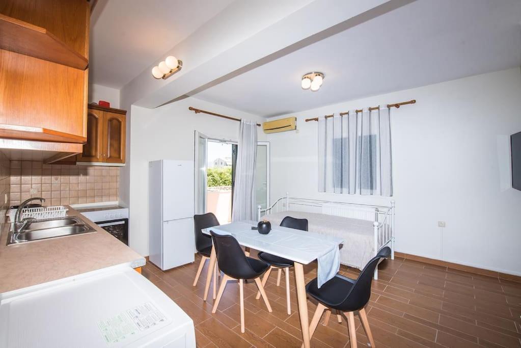 Anna Maria Apartment Lefkada City ภายนอก รูปภาพ