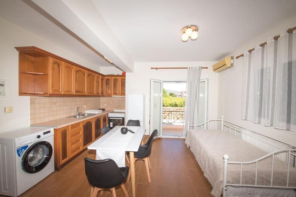 Anna Maria Apartment Lefkada City ภายนอก รูปภาพ